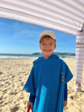 Load image into Gallery viewer, smiling kid on a beach
